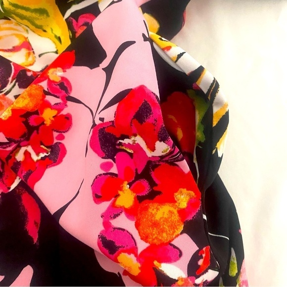 New York & Company Stretch Women Mini Floral Dress Size Medium with Pockets NWT - Picture 5 of 7